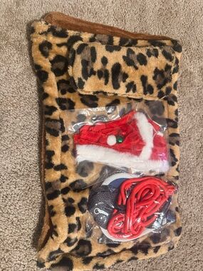 Leopard Print Sleeping Mat &Santa Claus Costume For Small Pets